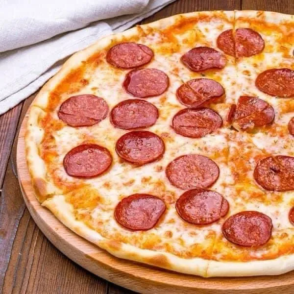 صورة بيتزا صوصج